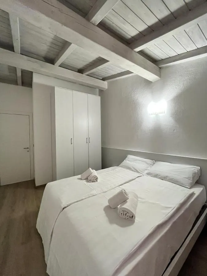 Casa Margheritina Malcesine 0*,  İtalya